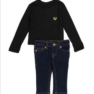 True Religion Little boy long Sleeve Tee and Jean set. Size: 4T Color: Black